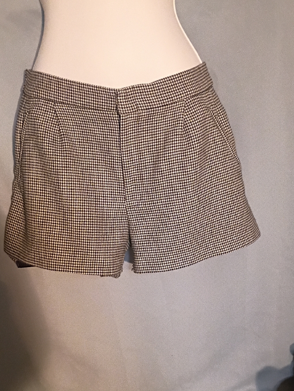 Abercrombie & Fitch Houndstooth Tailored Shorts - Black & White